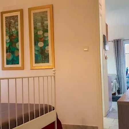 Marianos Apartment